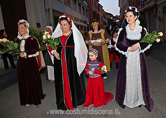 Palio di Ferrara - Costumi di Scena ®